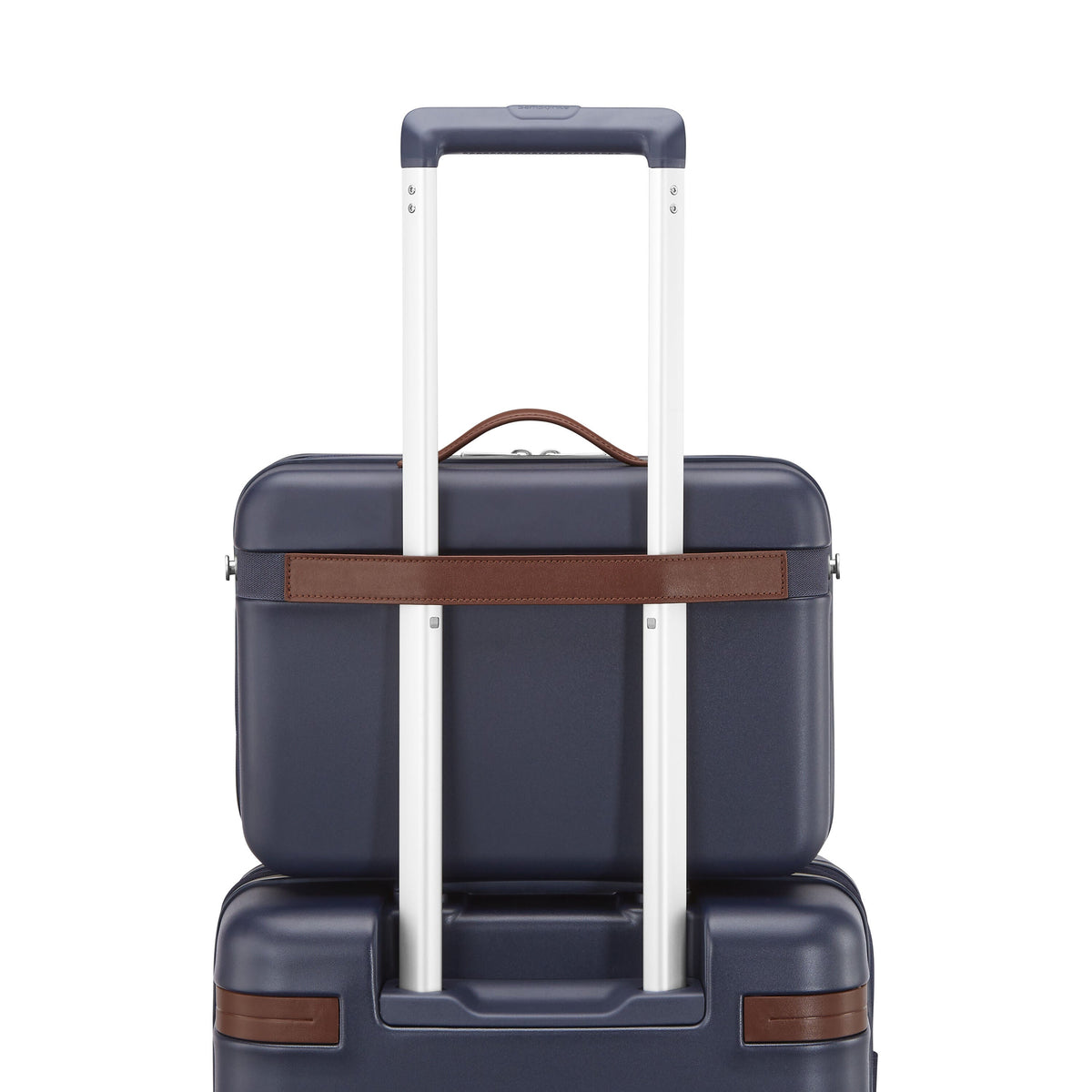 Samsonite Virtuosa Train Case in the color Navy.