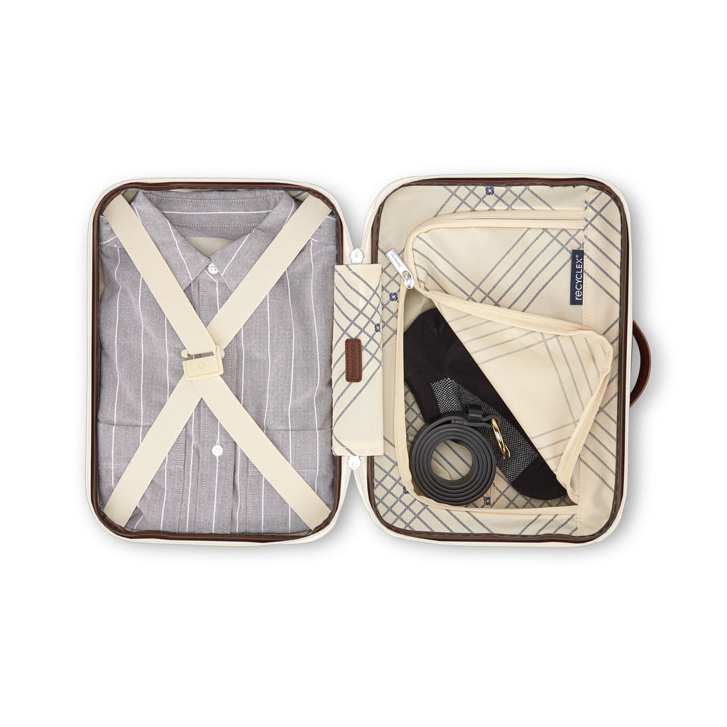 Samsonite Virtuosa Train Case in the color Off White.