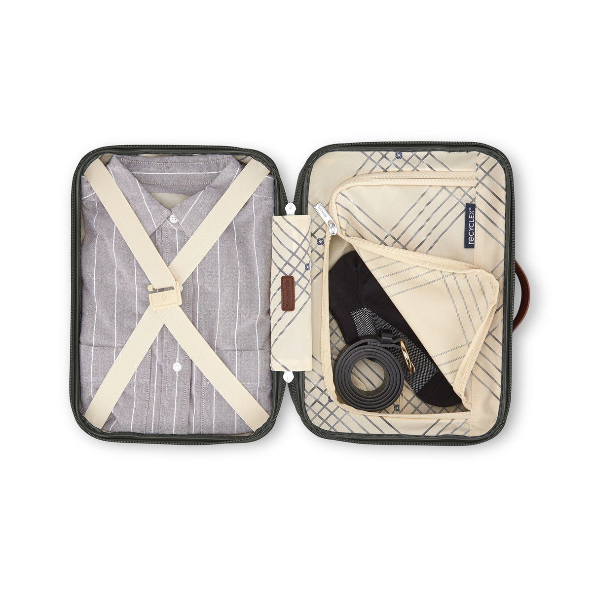 Samsonite Virtuosa Train Case in the color Pine Green.