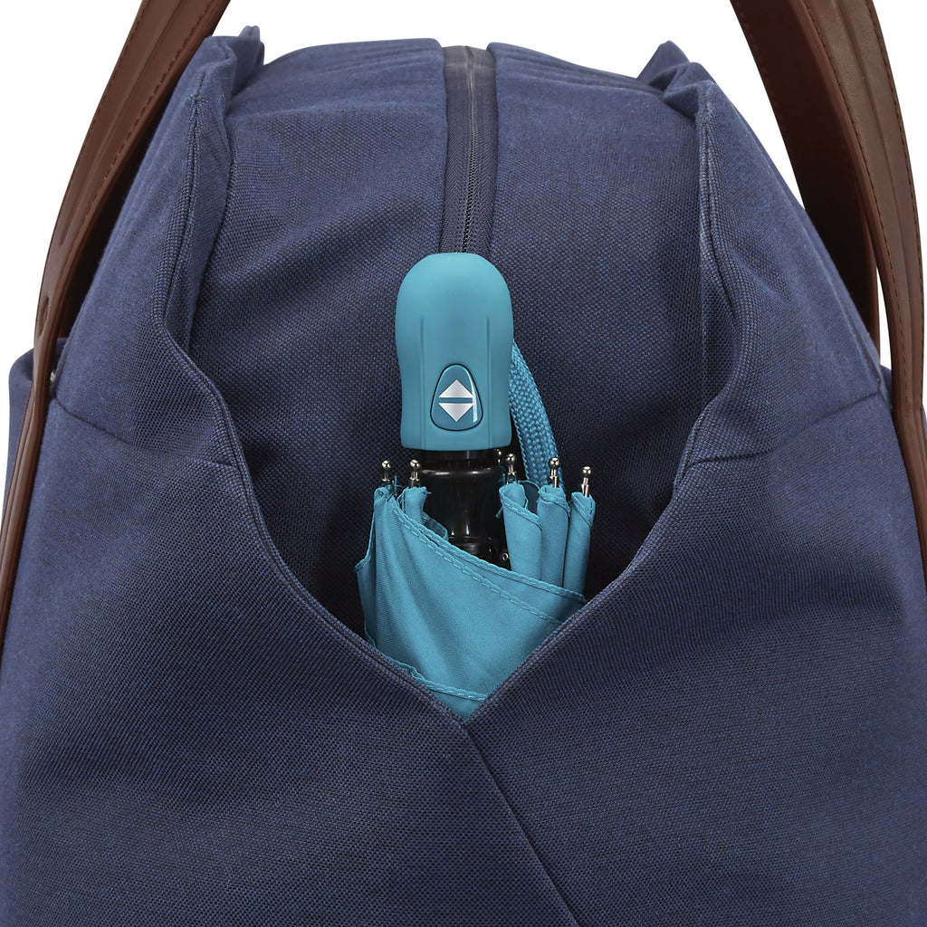 Samsonite Virtuosa Weekender in the color Navy.