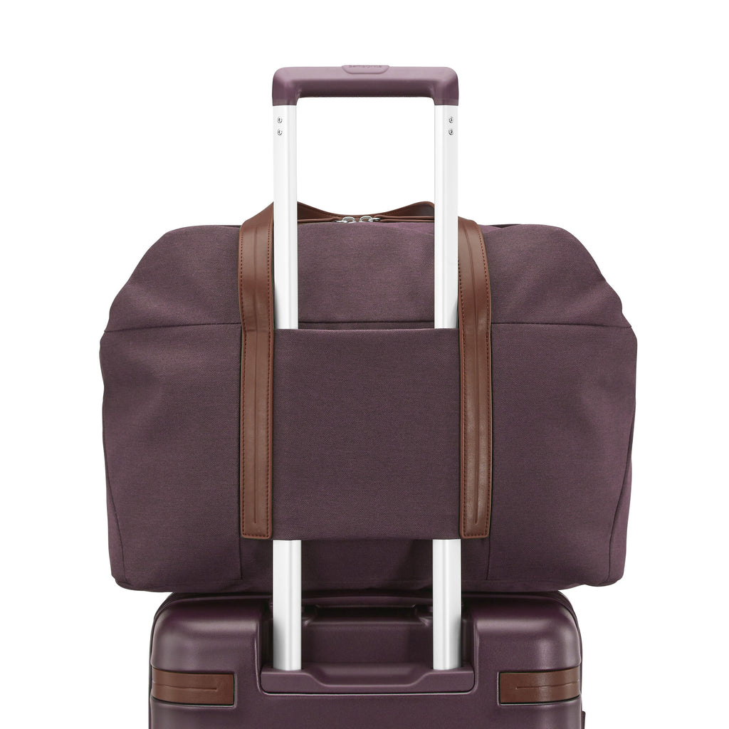 Samsonite Virtuosa Weekender in the color Merlot.