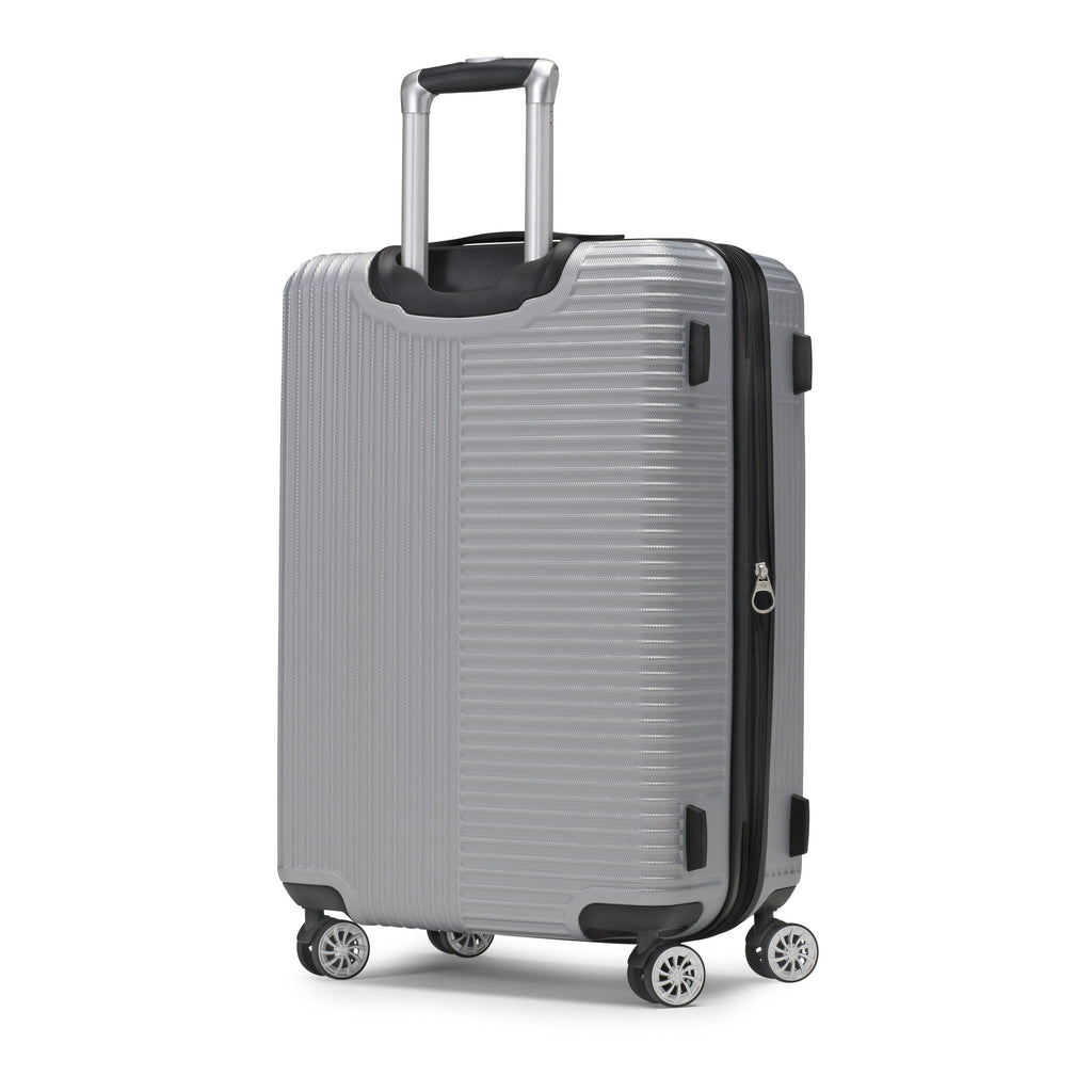 Samsonite Trek Spinner Medium in the color Silver.