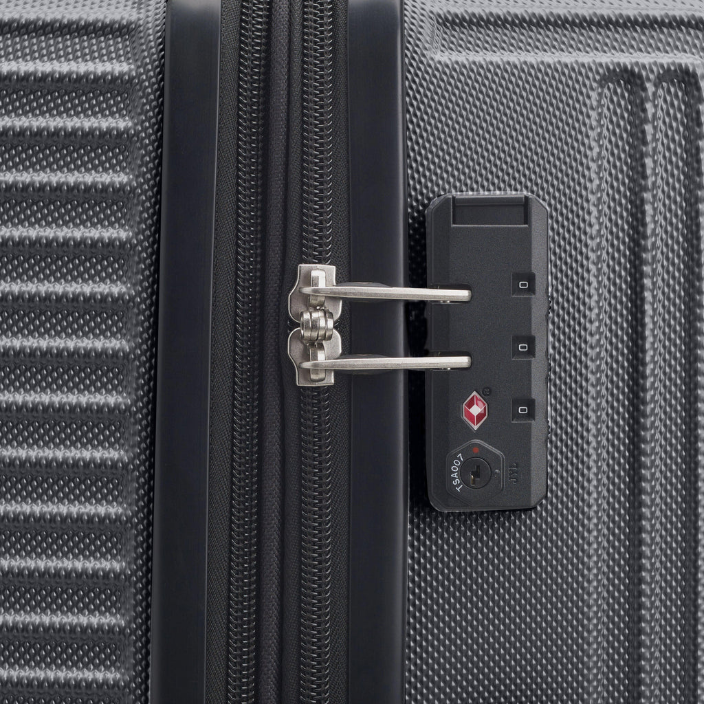 Samsonite Trek Spinner Large in the color Charcoal.