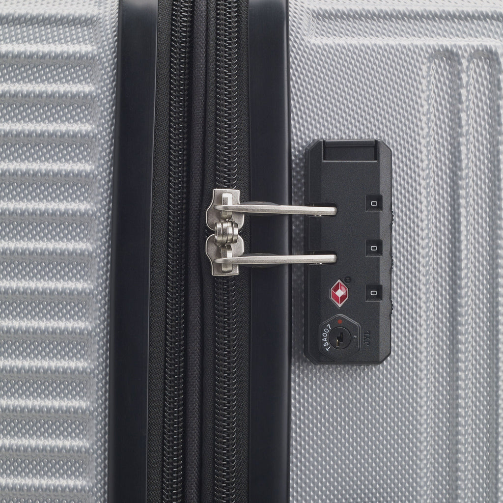 Samsonite Trek Spinner Large in the color Silver.