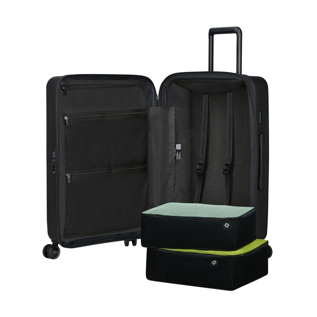 Samsonite RestackD Spinner Medium in the color Black.