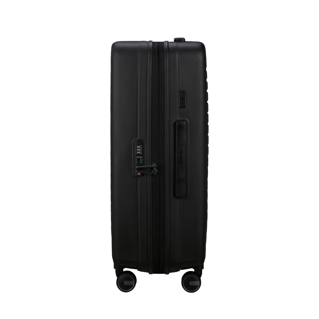 Samsonite RestackD Spinner Medium in the color Black.