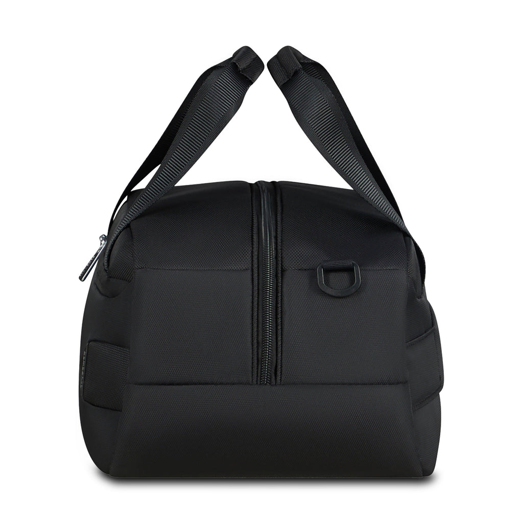 Samsonite Urbify Duffle 16" in the color Black.
