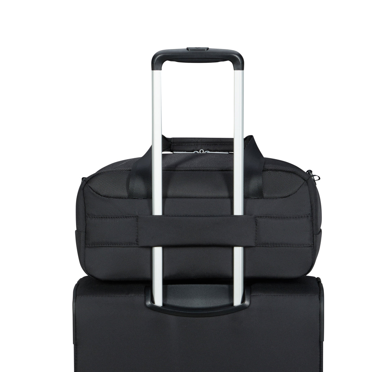 Samsonite Urbify Duffle 16" in the color Black.