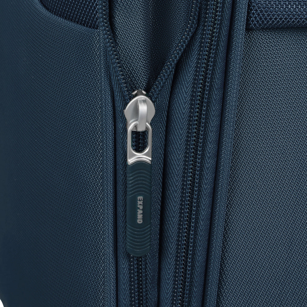 Samsonite Urbify Spinner Carry-On™ in the color Navy Blue.