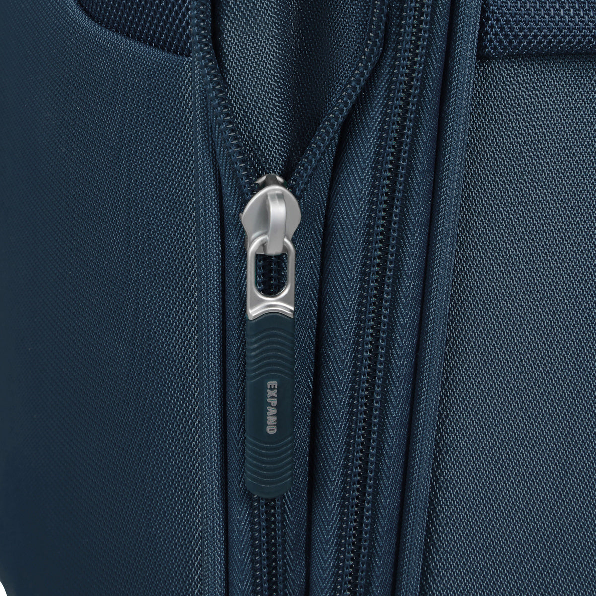 Samsonite Urbify Spinner Carry-On™ in the color Navy Blue.