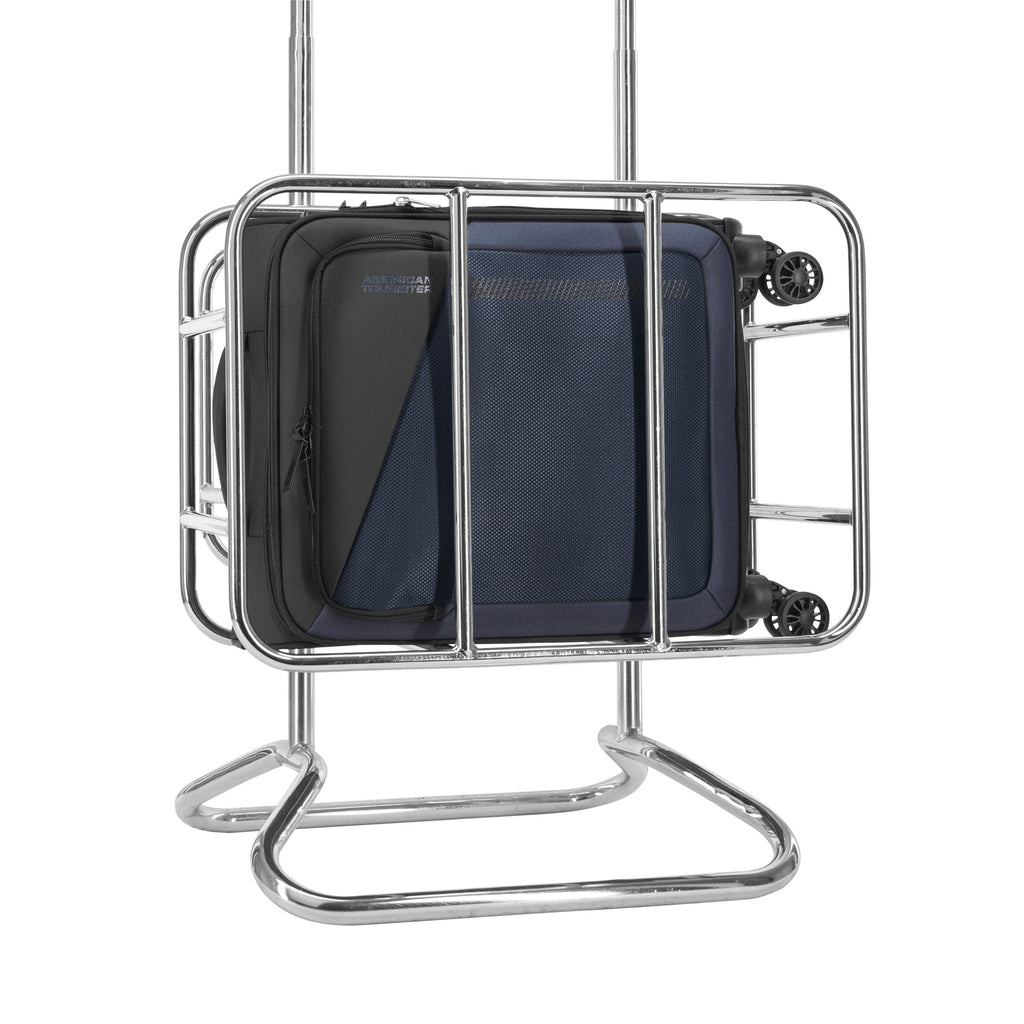 American Tourister Daring Dash Spinner Carry-On™ in the color Black/Grey.