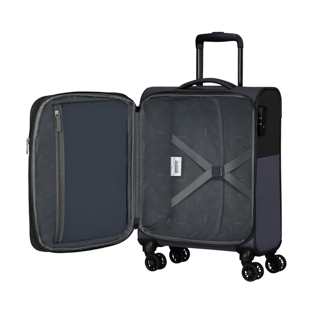 American Tourister Daring Dash Spinner Carry-On™ in the color Black/Grey.