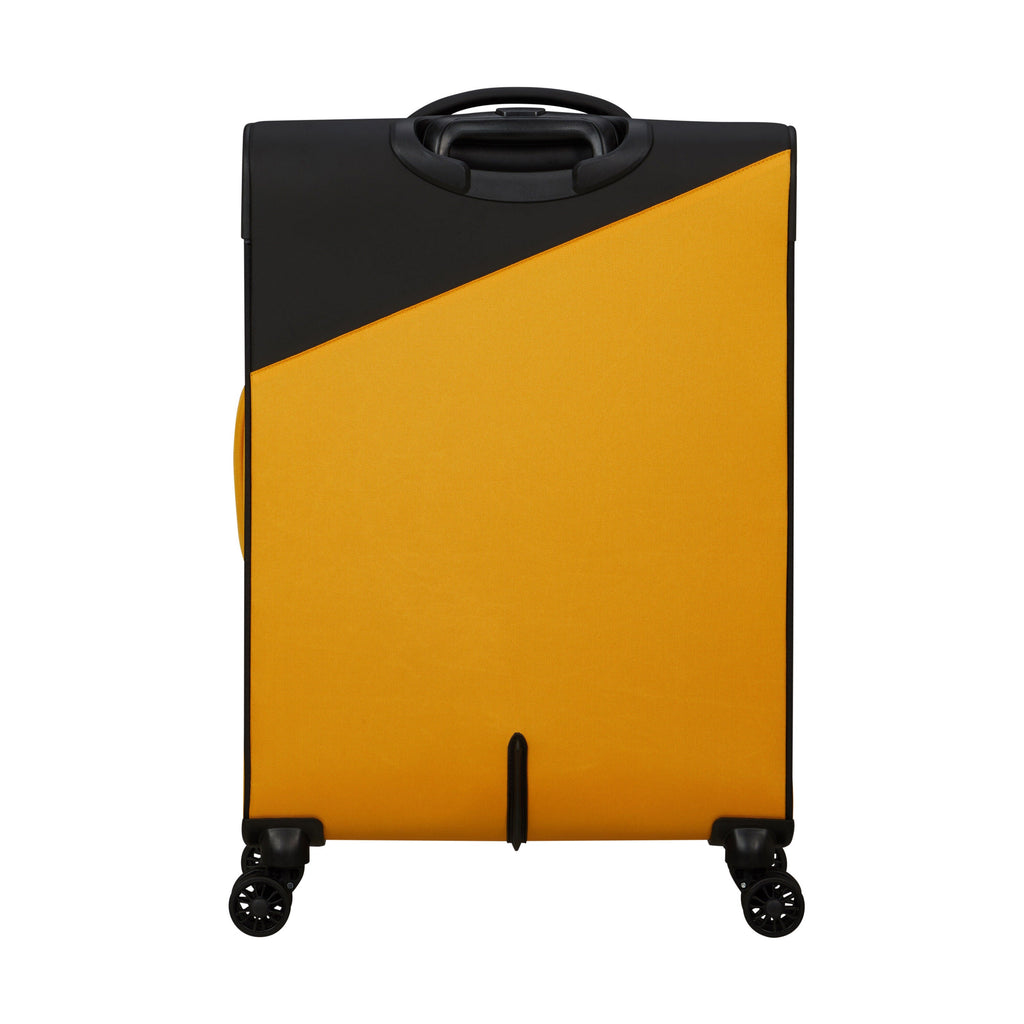 American Tourister Daring Dash Spinner Medium in the color Black/Yellow.