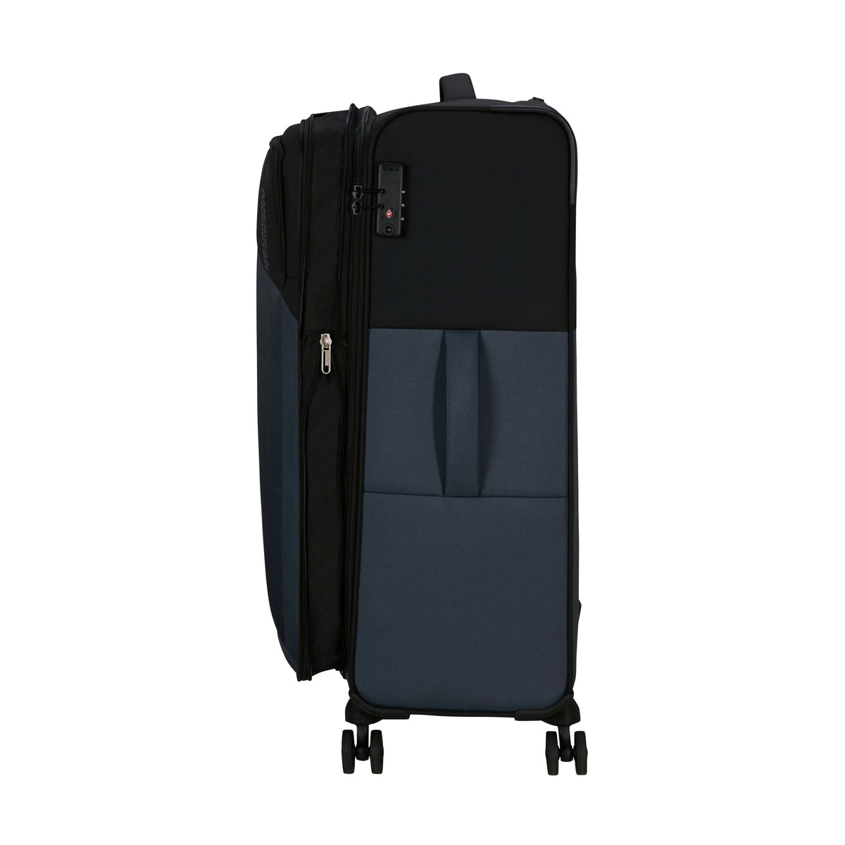 American Tourister Daring Dash 3 Piece Set in the color Black/Grey.