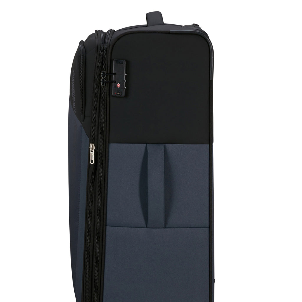 American Tourister Daring Dash Spinner Large in the color Black/Grey.