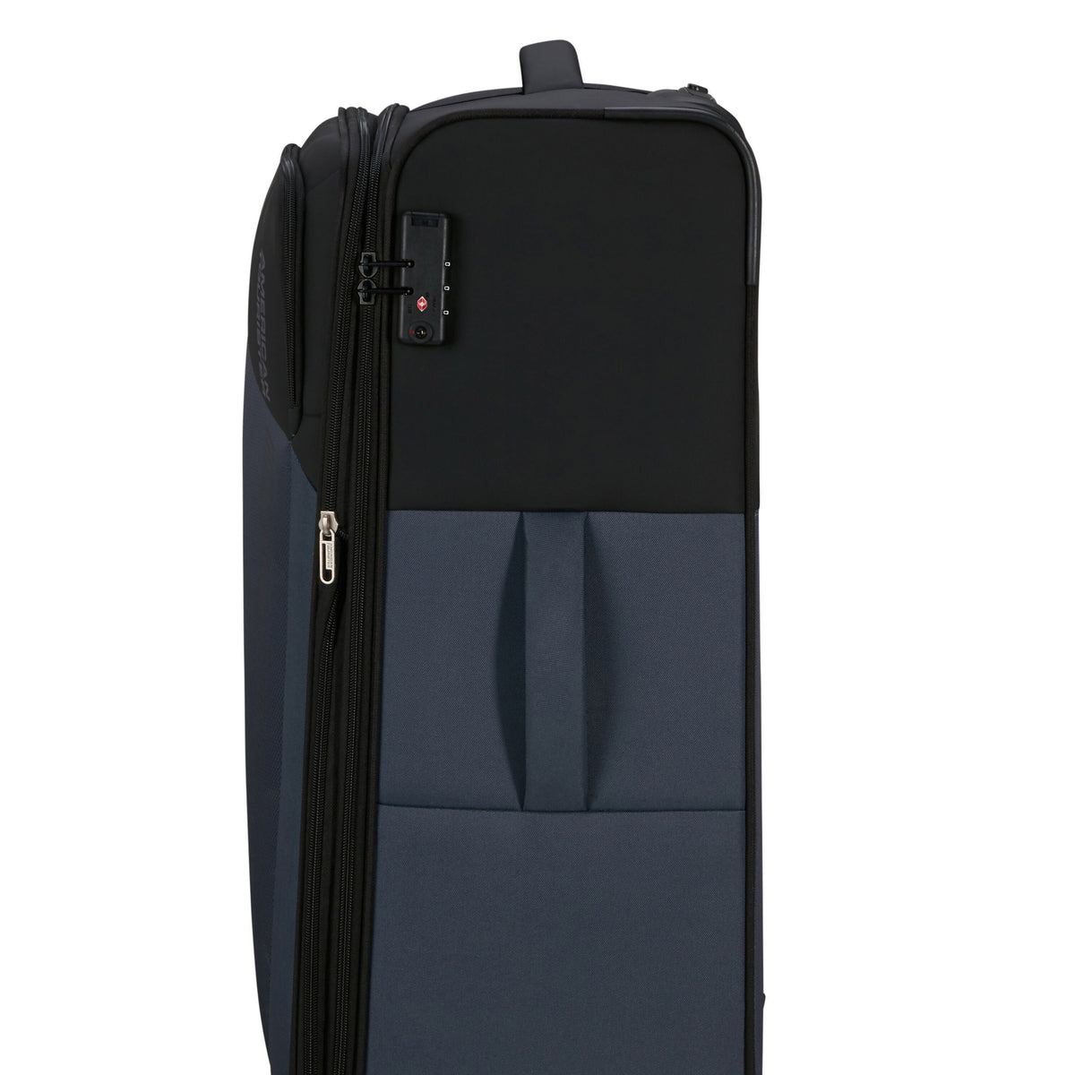 American Tourister Daring Dash 3 Piece Set in the color Black/Grey.