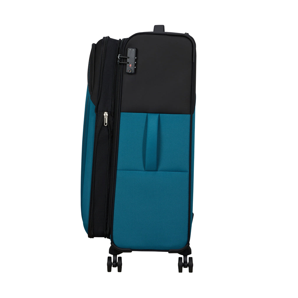 American Tourister Daring Dash 3 Piece Set in the color Black/Blue.