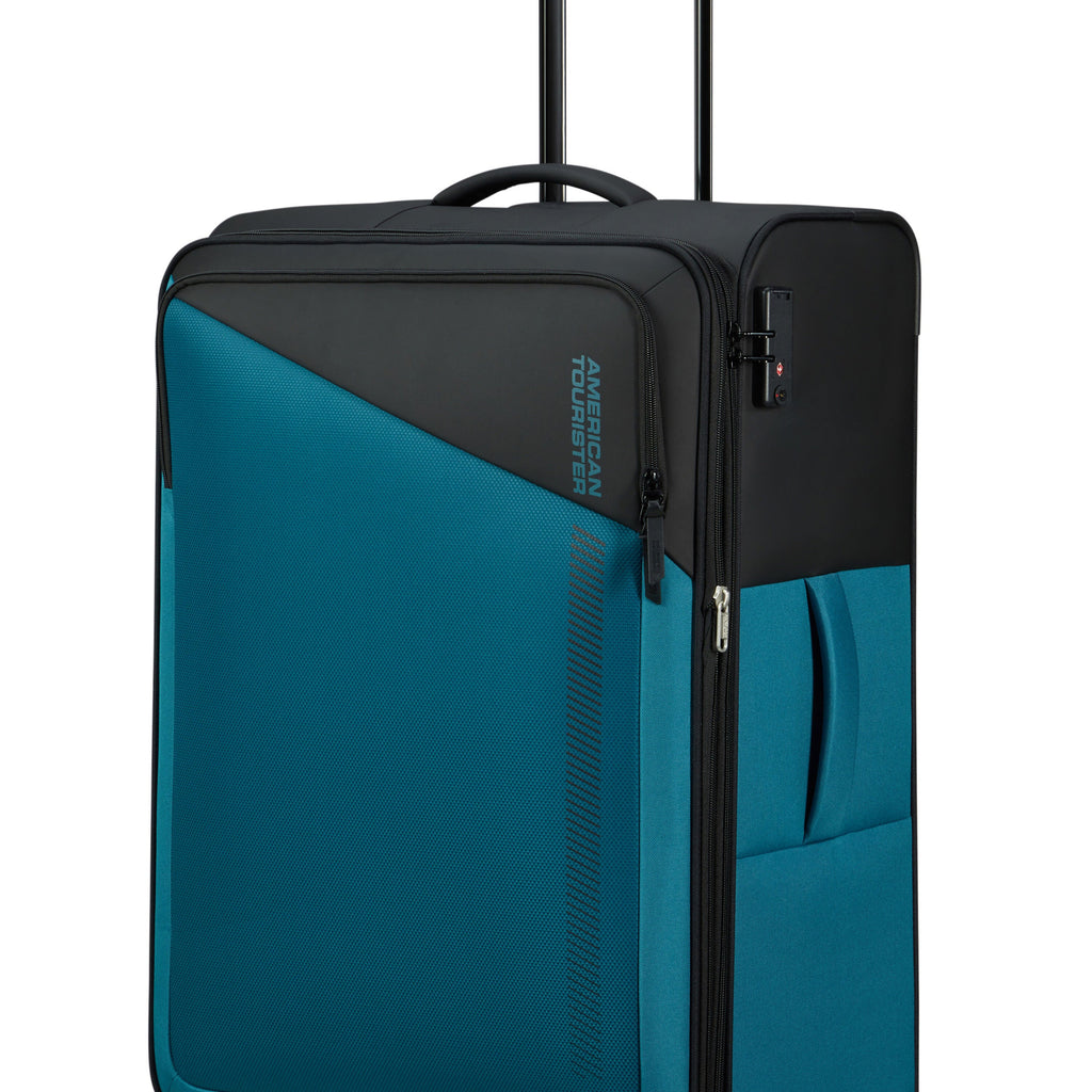 American Tourister Daring Dash Spinner Large in the color Black/Blue.