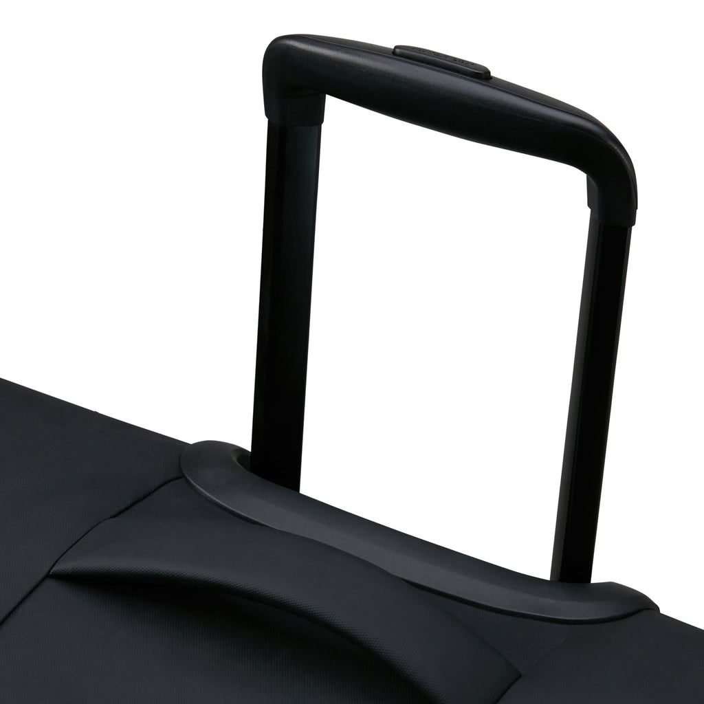 American Tourister Daring Dash Spinner Large in the color Black/Blue.