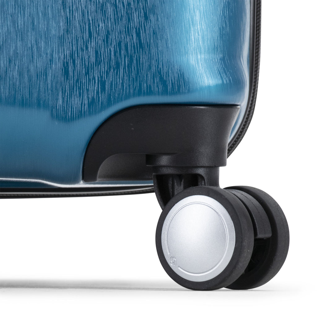 Samsonite Ziplite 6 Spinner Large in the color Adriatic Blue.