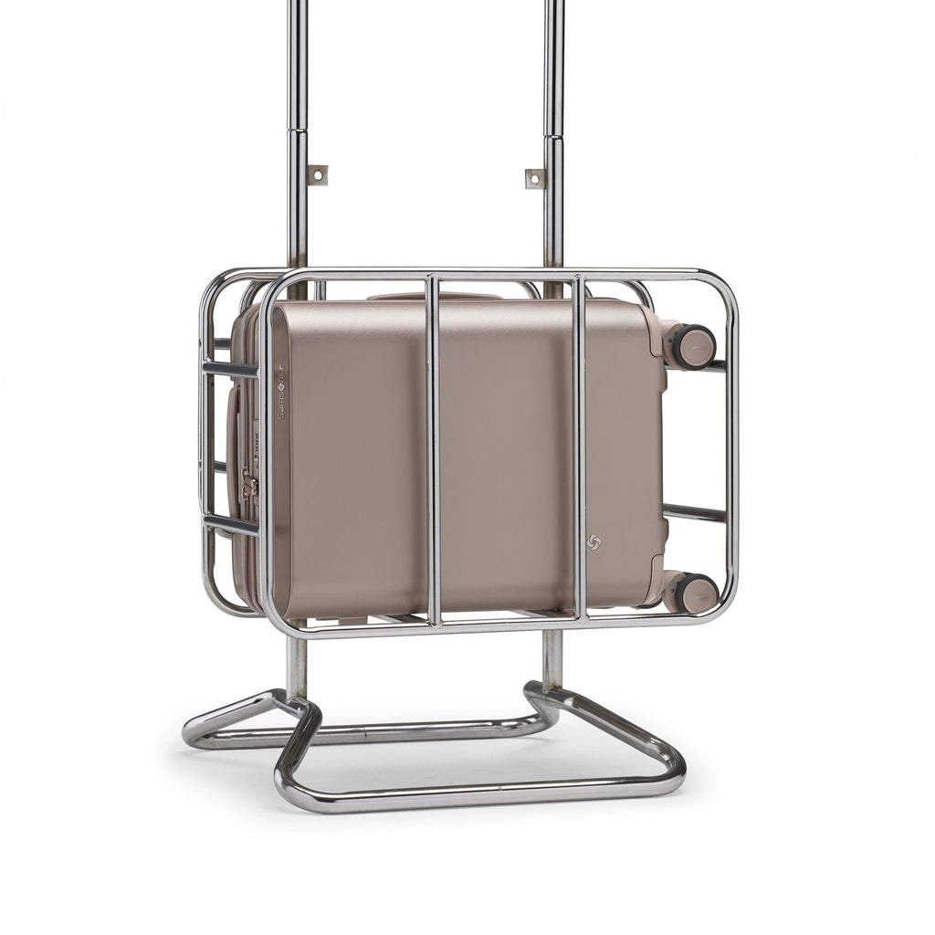 Samsonite Evoa Z Spinner Carry-On™ in the color Ivory Gold.