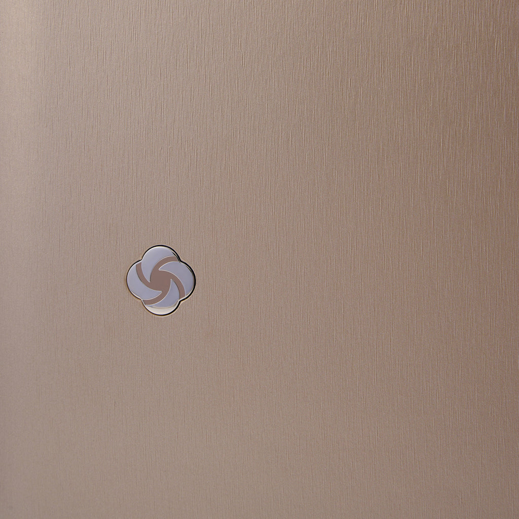 Samsonite Evoa Z Spinner Carry-On™ in the color Ivory Gold.