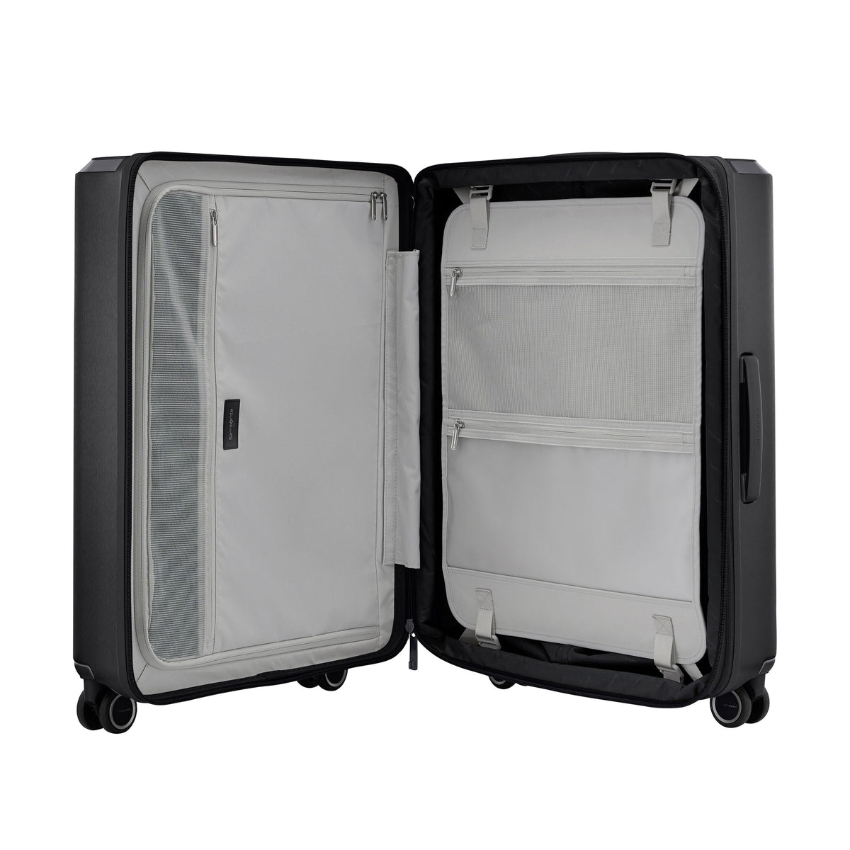 Samsonite Evoa Z Spinner Medium in the color Black.
