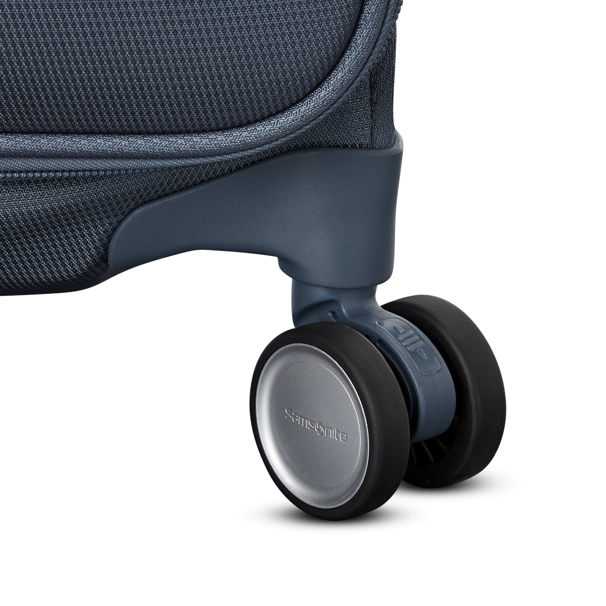 Samsonite Uplift Softside Spinner 3 Piece Set (CO/M/L) in the color Elemental Blue.