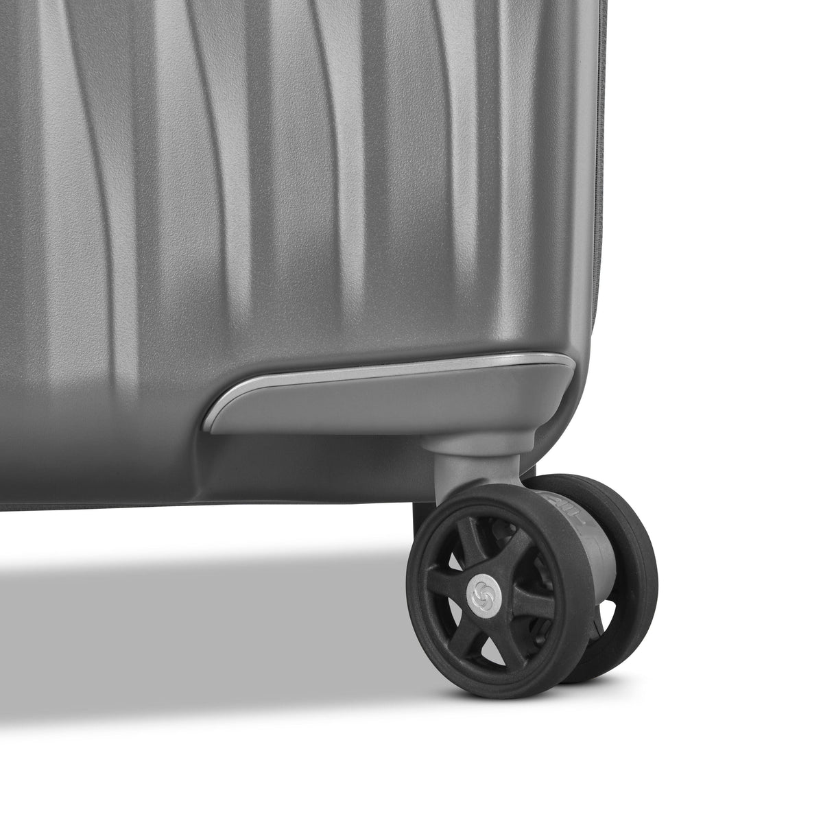 Samsonite UpLIFT Hardside Spinner Large in the color Silver Shimmer.