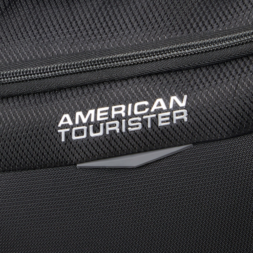 American Tourister SummerRide Expandable Upright Underseater in the color Black.