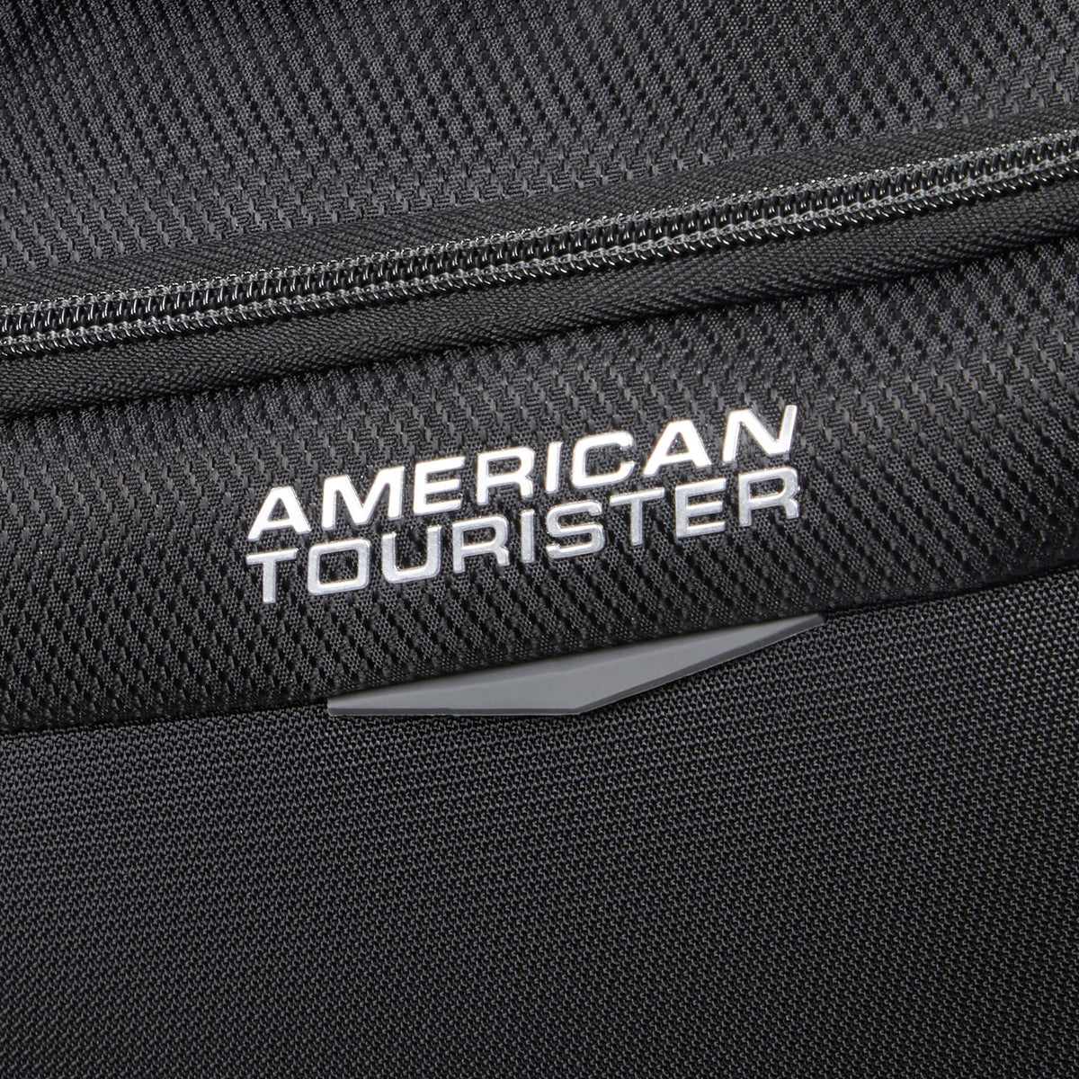 American Tourister SummerRide Expandable Upright Underseater in the color Black.