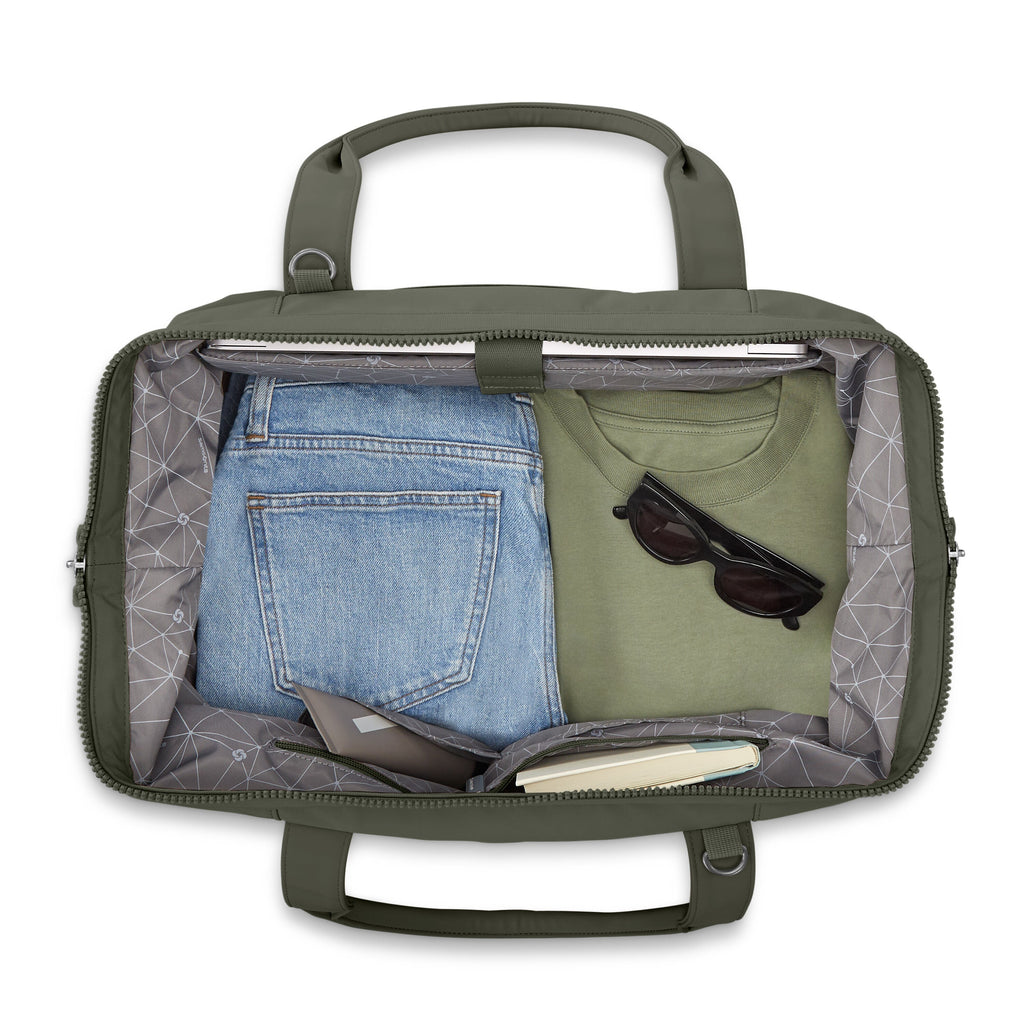 Samsonite Companion Bags Weekender in the color Olive.