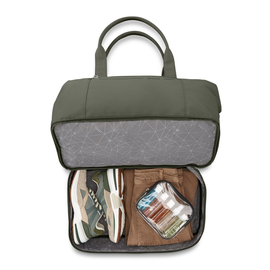 Samsonite Companion Bags Weekender in the color Olive.