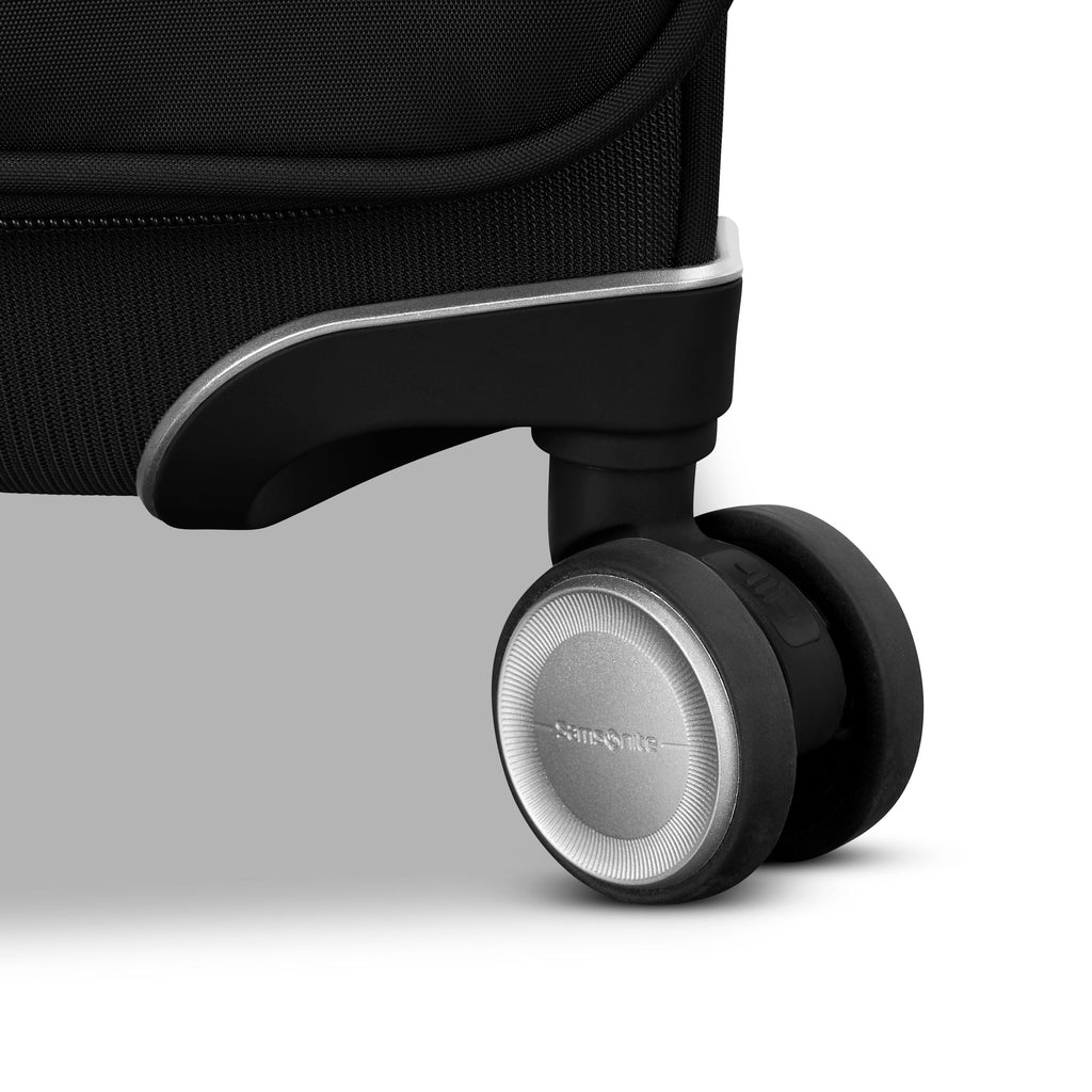 Samsonite Silhouette 18 Spinner Carry-On™ in the color Black.
