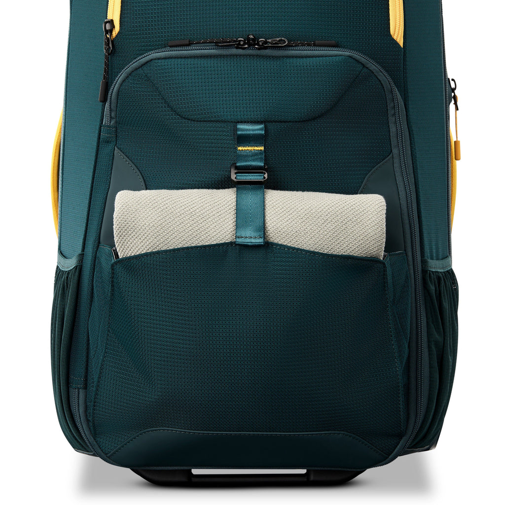 High Sierra Hi-Life Wheeled Duffle (22") in the color Green/Yellow.