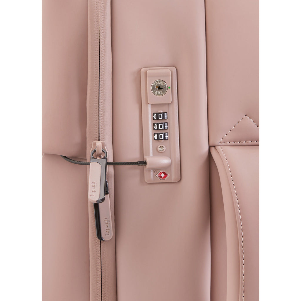 Lipault Lost In Berlin Cabin Spinner 2.0 in the color Rose Quartz.