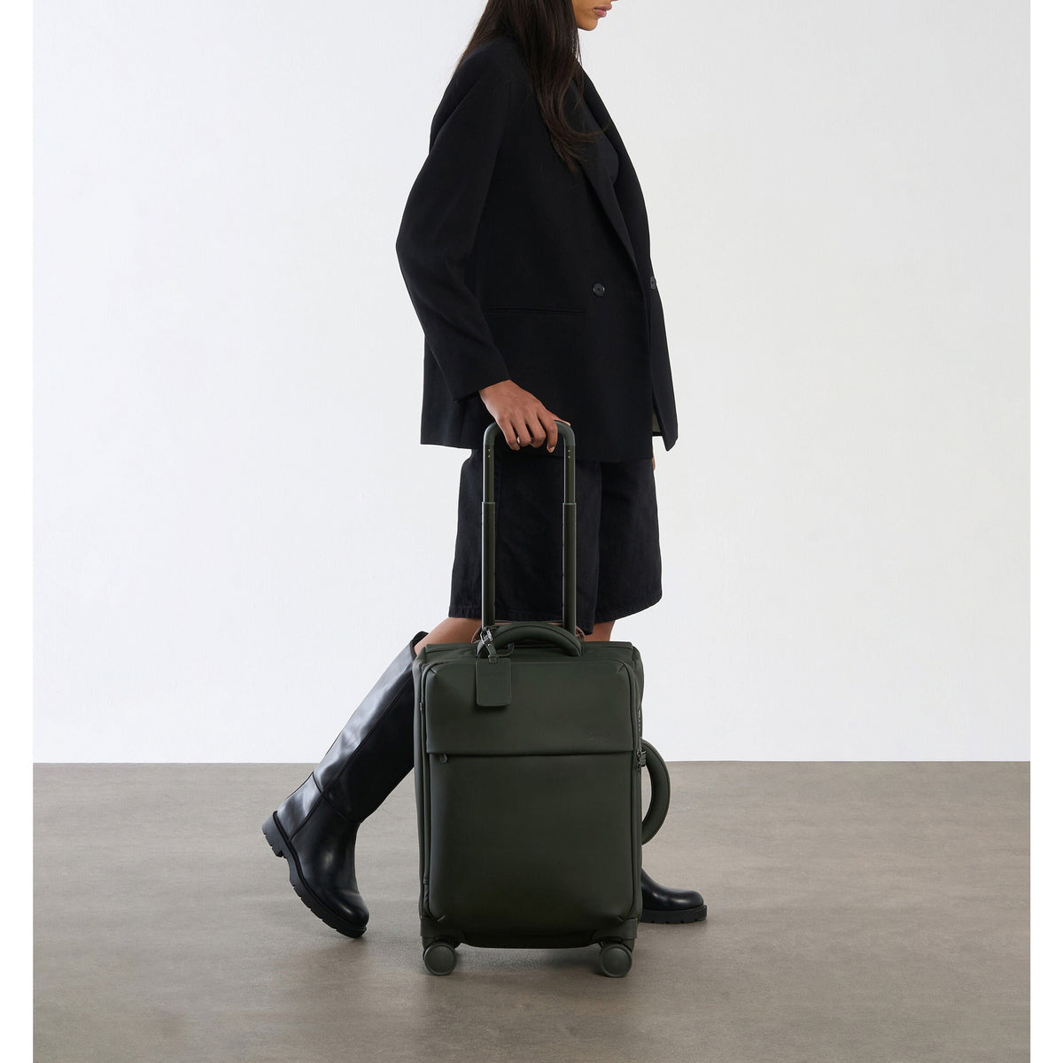 Lipault Lost In Berlin Cabin Spinner 2.0 in the color Dark Moss.