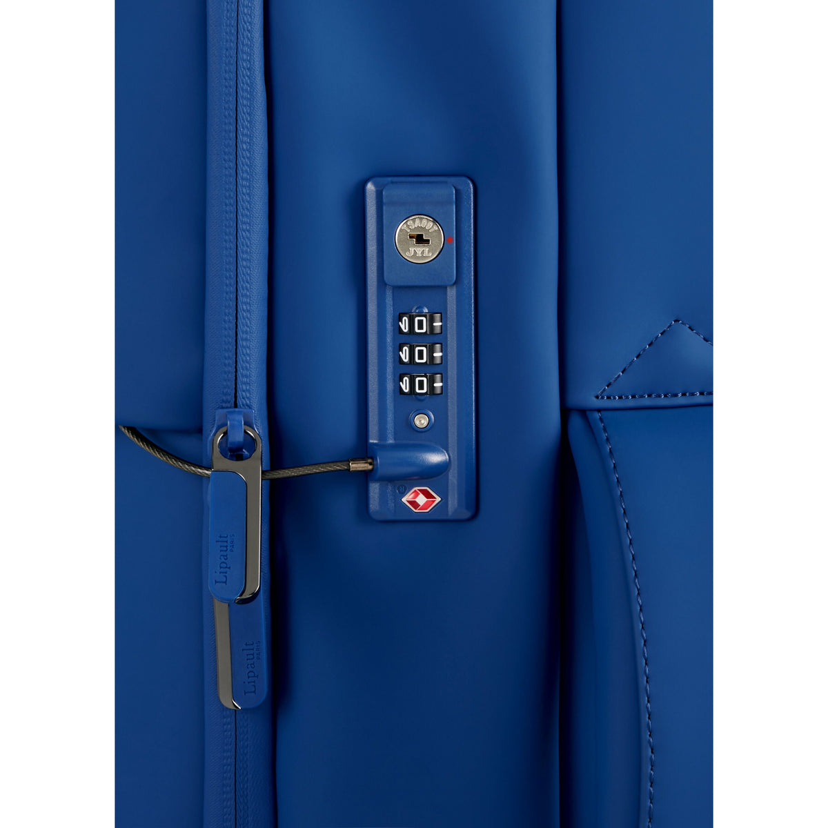 Lipault Lost In Berlin Cabin Spinner 2.0 in the color Blue Me Away.
