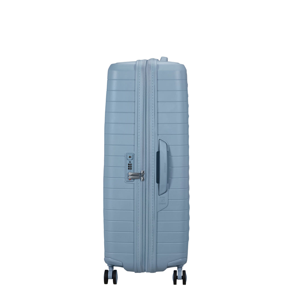 American Tourister FastForward Spinner Large in the color Steel Blue.
