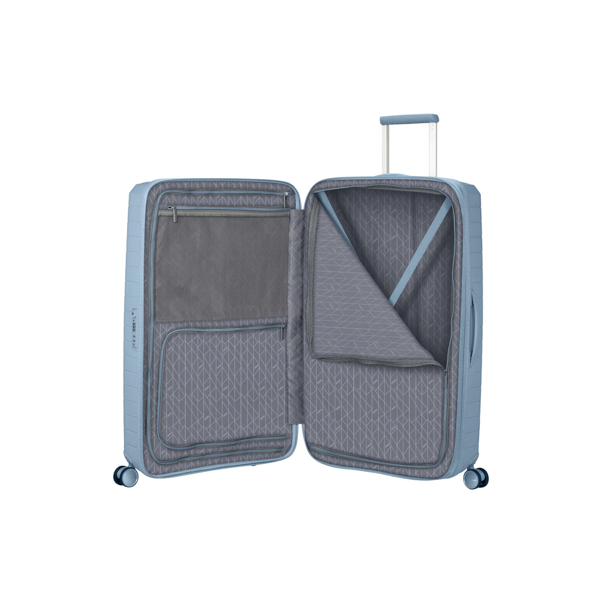 American Tourister FastForward Spinner Large in the color Steel Blue.