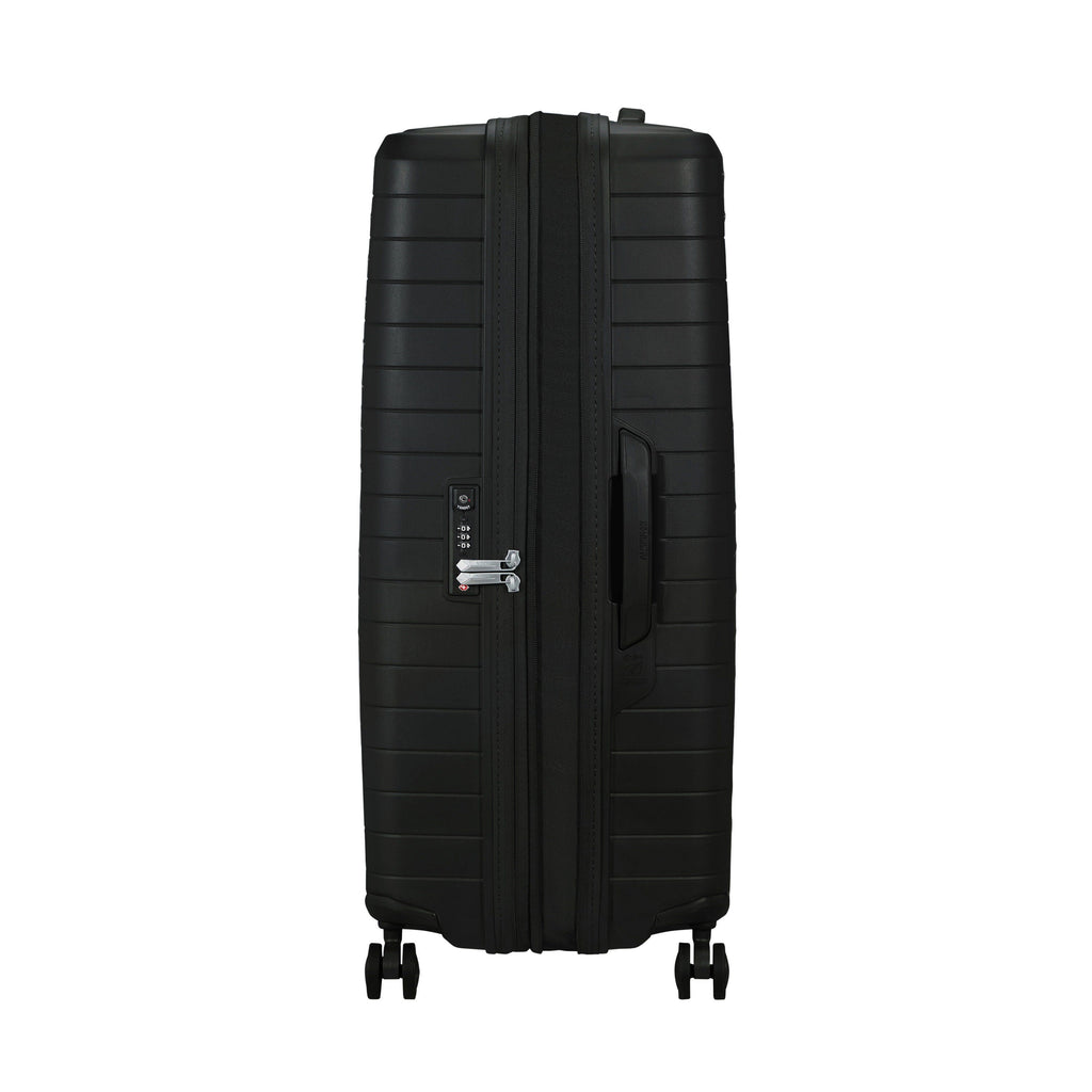 American Tourister FastForward 2 Piece Set in the color Flash Black.