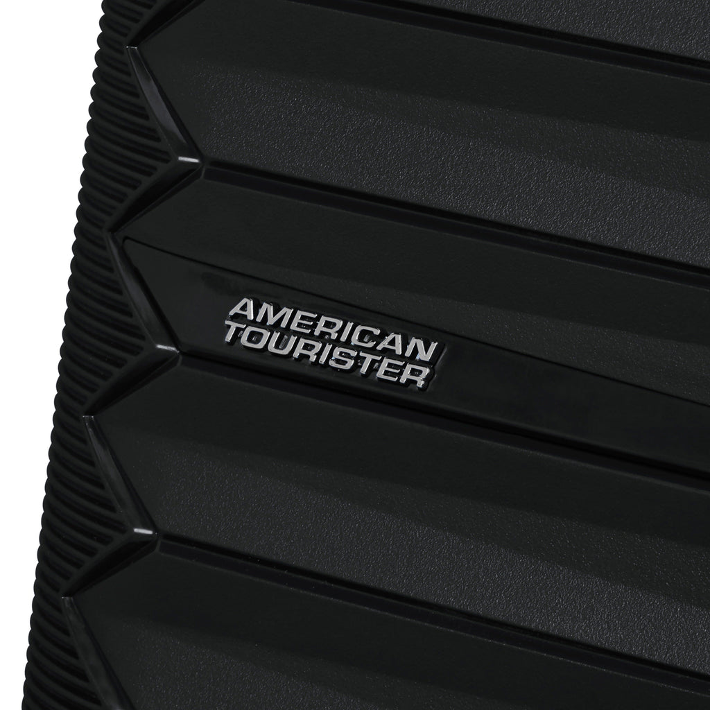 American Tourister FastForward 2 Piece Set in the color Flash Black.