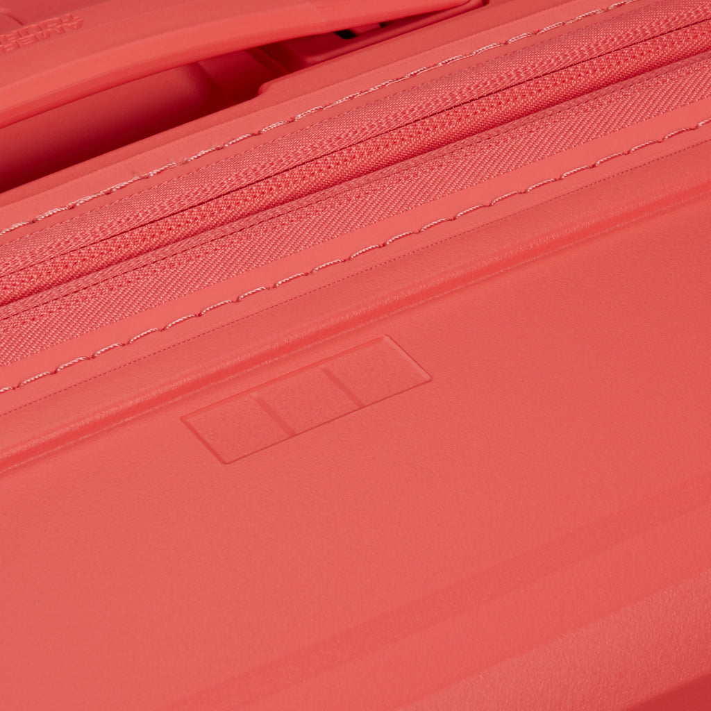 American Tourister FastForward 2 Piece Set in the color Sunset Coral.