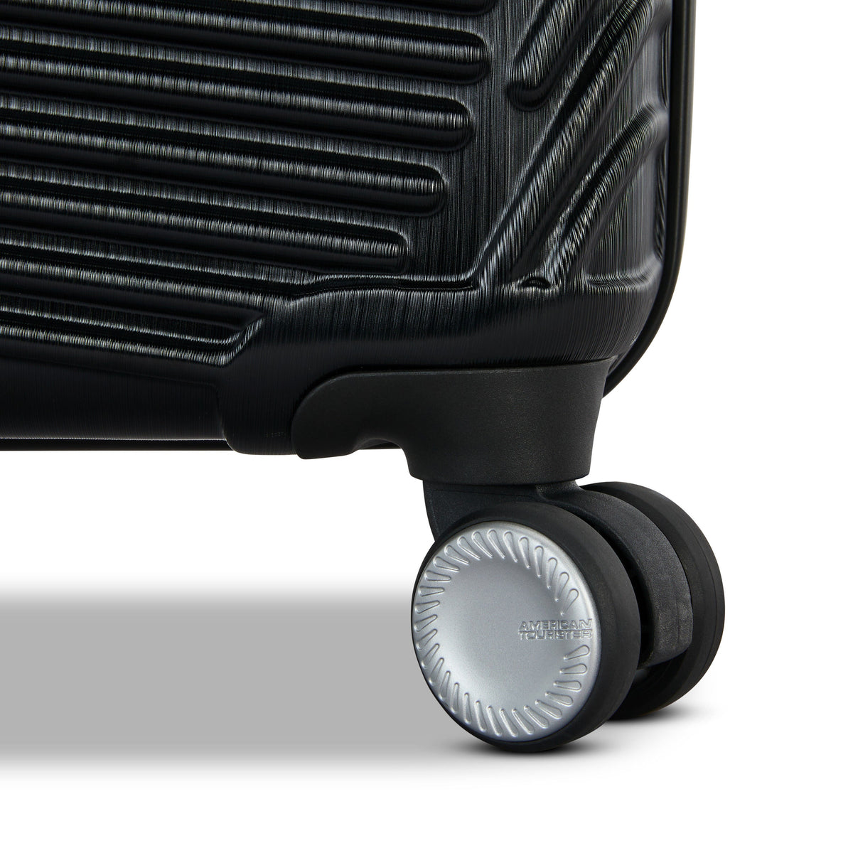 American Tourister Mickey Hardisde Spinner Carry-On™ in the color Black.
