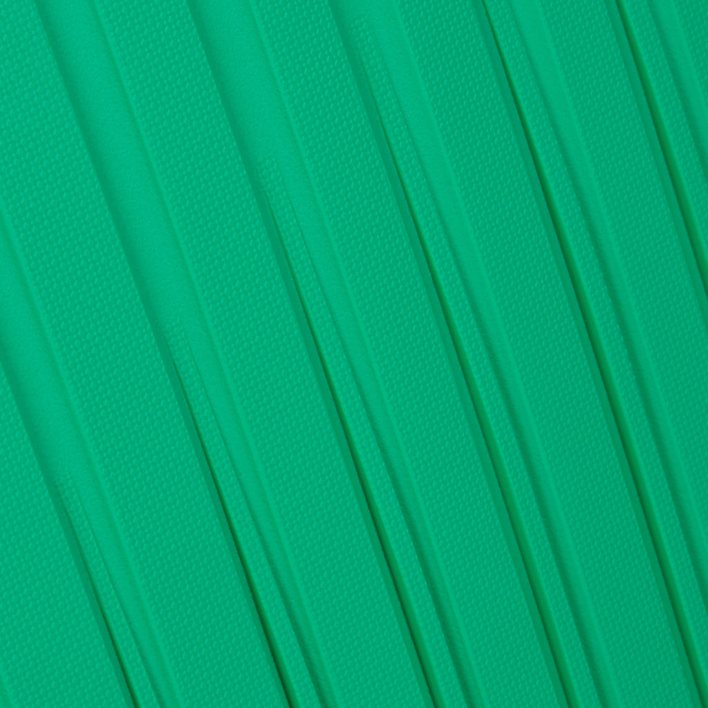 American Tourister Rejoy Spinner Medium in the color Jade Green.