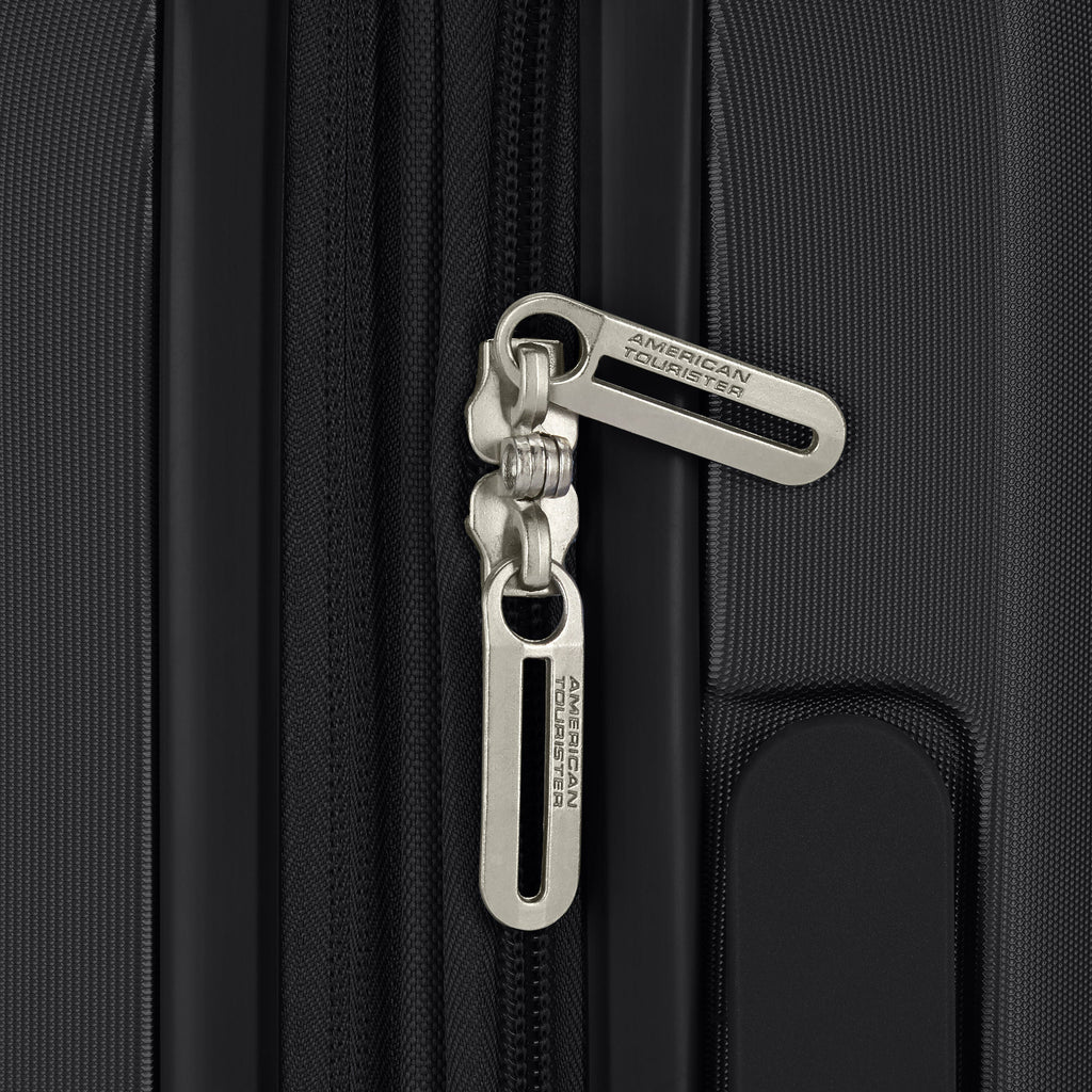 American Tourister Stratum 3.0 2 Piece Set (CO/L) in the color Black.