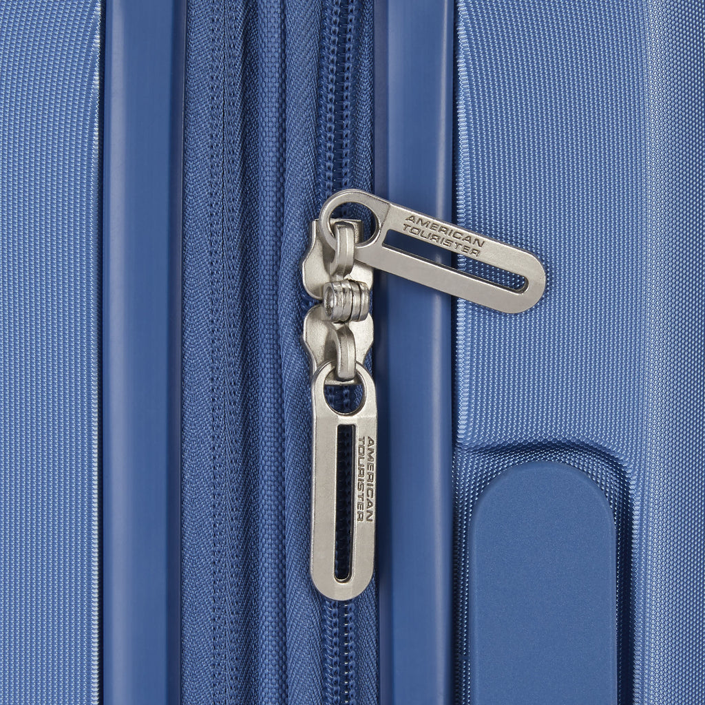 American Tourister Stratum 3.0 2 Piece Set (CO/L) in the color Elemental Blue.