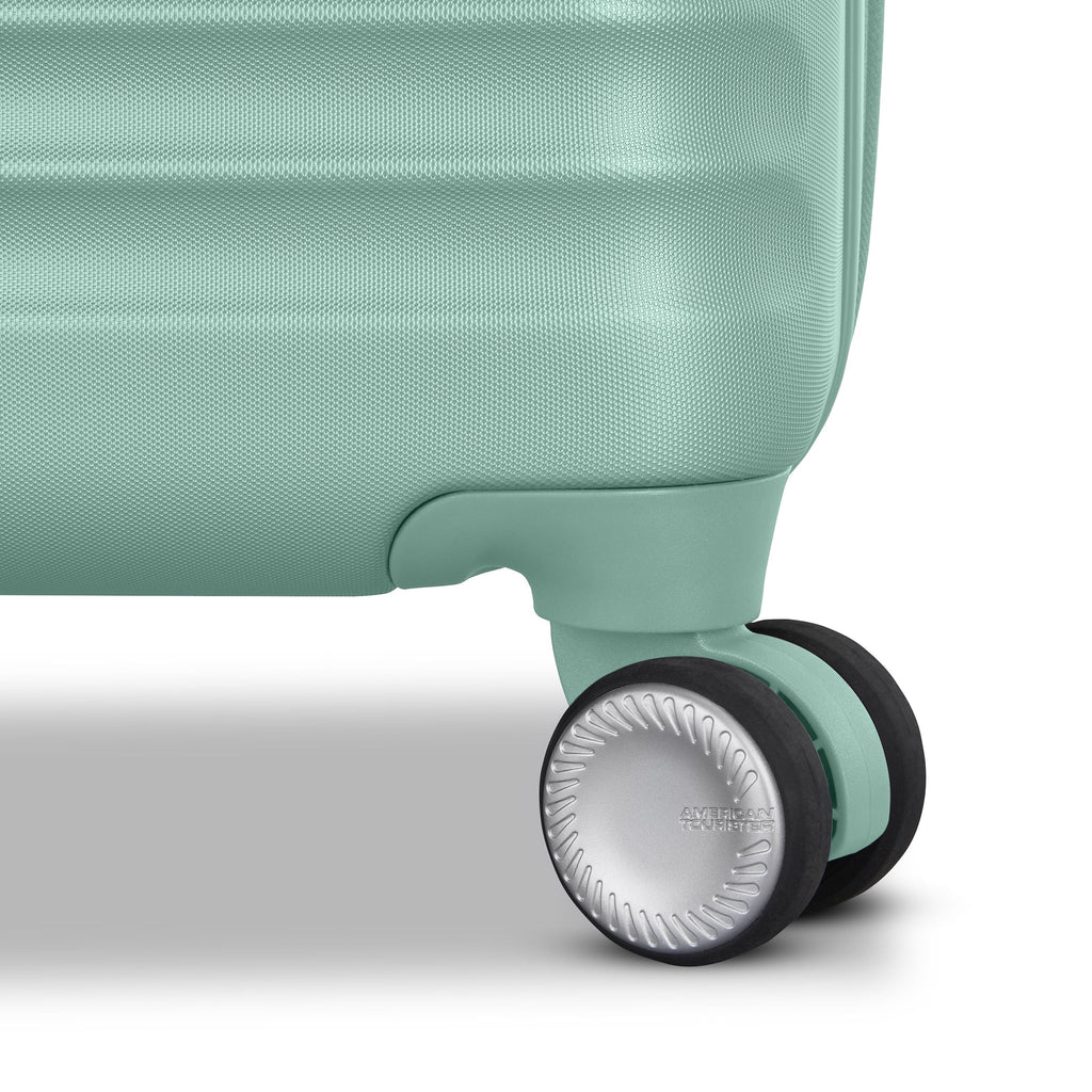 American Tourister Stratum 3.0 2 Piece Set (CO/L) in the color Surreal Green.