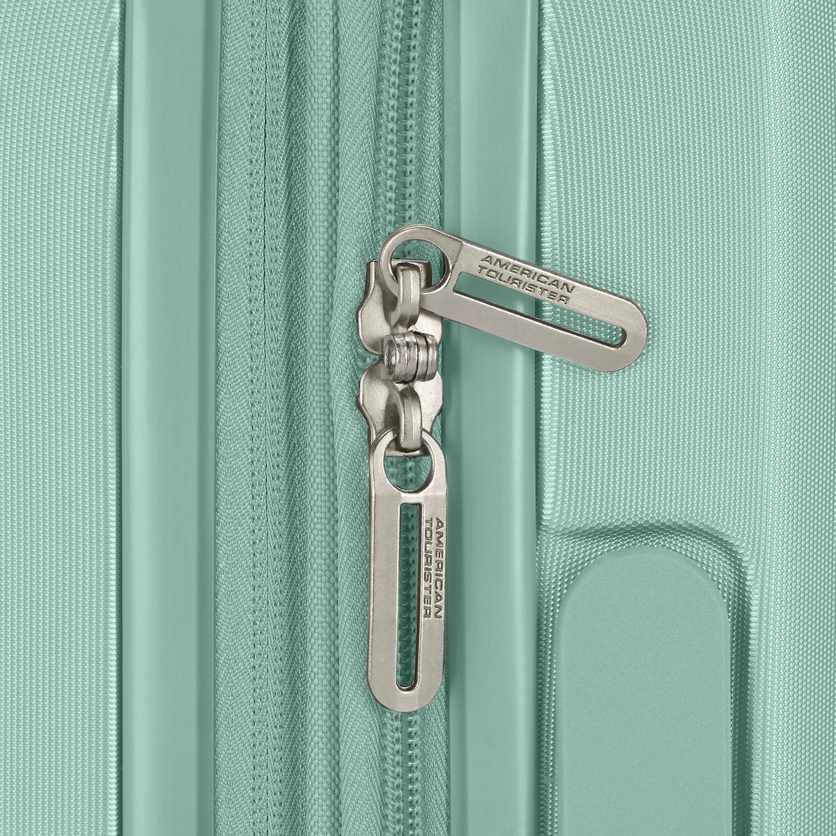 American Tourister Stratum 3.0 2 Piece Set (CO/L) in the color Surreal Green.