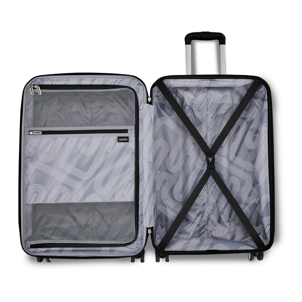 American Tourister Stratum 3.0 3 Piece Set (CO/M/L) in the color Black.